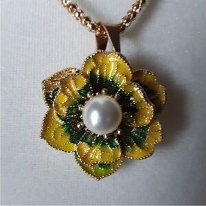 Betsey Johnson Necklace Brooch Pin Pansy Violet Pearl NWT